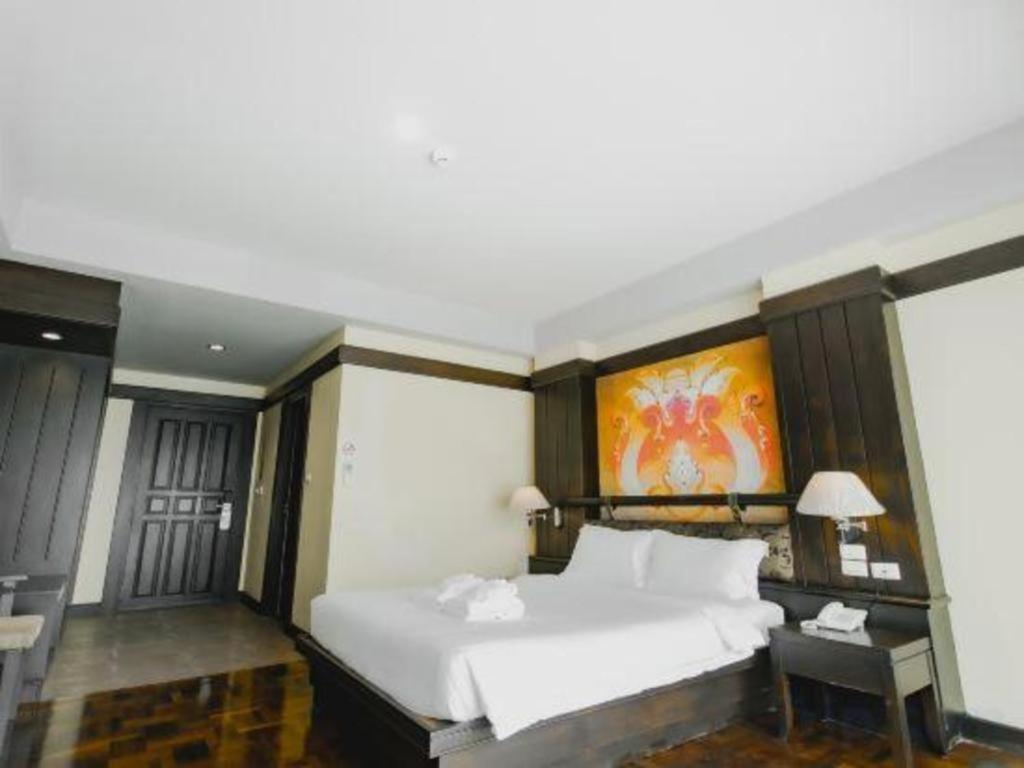 Sarita Cha Let And Spa Pantai Jomtien Bagian luar foto