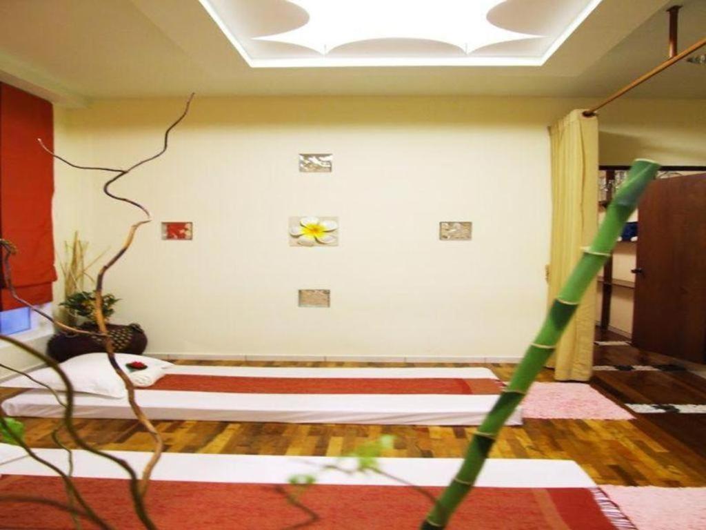 Sarita Cha Let And Spa Pantai Jomtien Bagian luar foto