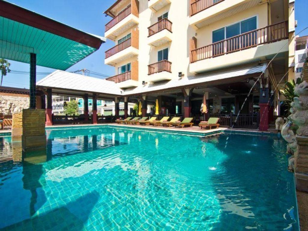 Sarita Cha Let And Spa Pantai Jomtien Bagian luar foto